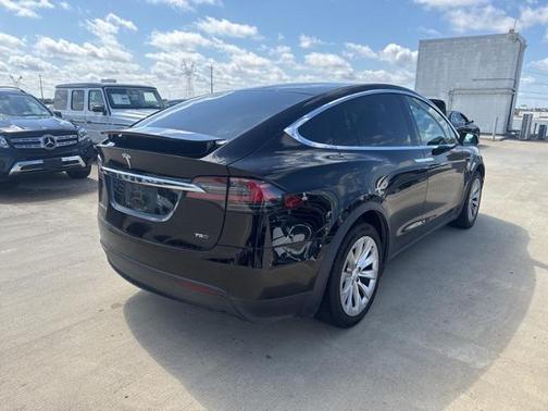 2018 Tesla Model X 75D