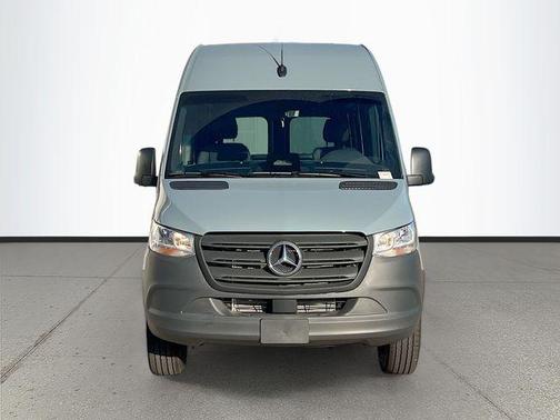 2026 Mercedes-Benz Sprinter 2500 Standard Roof