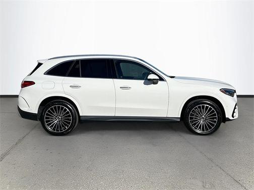2025 Mercedes-Benz GLC 300 4MATIC