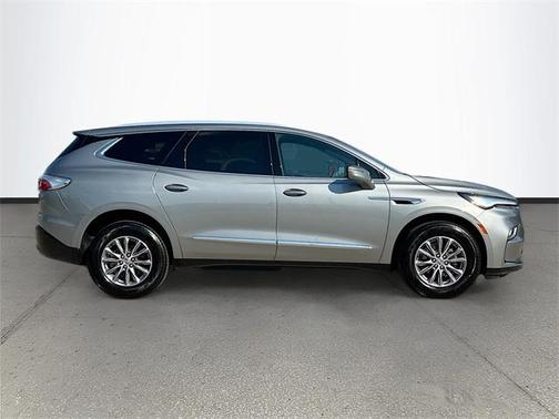 2024 Buick Enclave Essence FWD