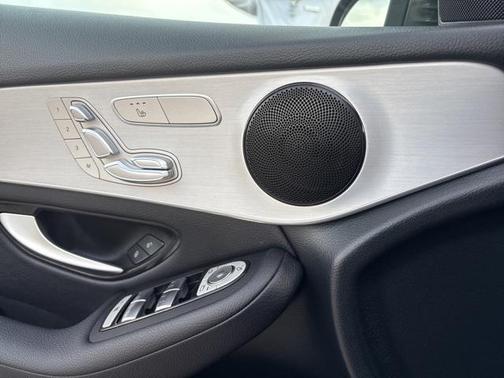 2022 Mercedes-Benz GLC 300 Base