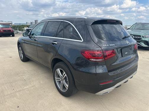2022 Mercedes-Benz GLC 300 Base
