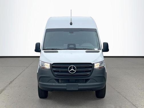 Arctic White 2026 Mercedes-Benz Sprinter 2500 High Roof