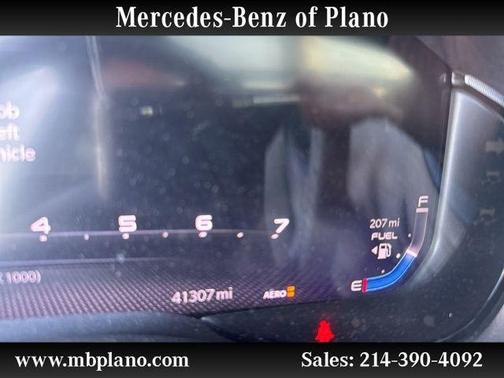 Ivory White Tri-Coat Pearlcoat 2023 RAM 1500 Limited