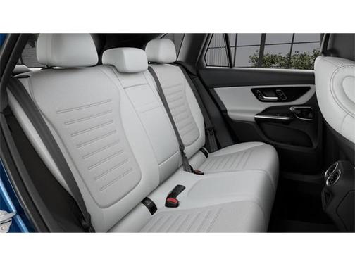 2025 Mercedes-Benz GLC 350e Base