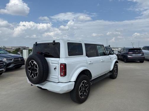 2024 Ford Bronco Outer Banks