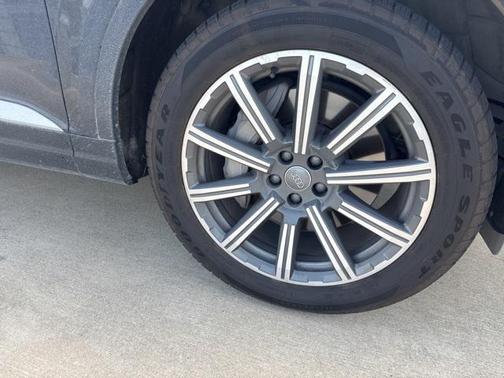 2019 Audi Q7 55 Prestige