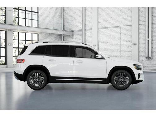 Polar White 2026 Mercedes-Benz GLB 250 4MATIC