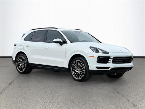 2023 Porsche Cayenne Platinum Edition