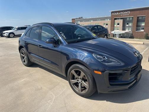 2022 Porsche Macan S