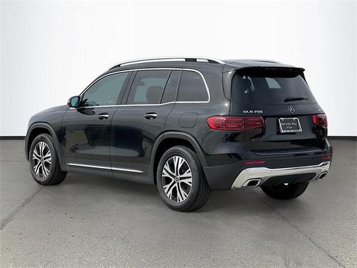 2025 Mercedes-Benz GLB 250 4MATIC