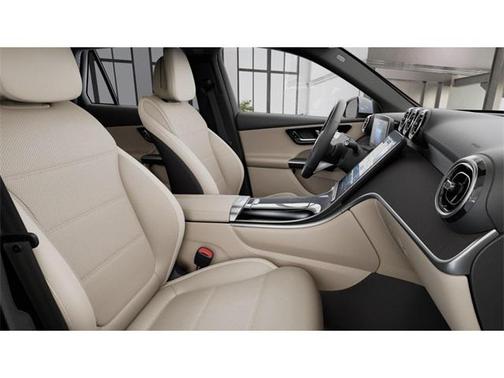 2025 Mercedes-Benz GLC 300 4MATIC