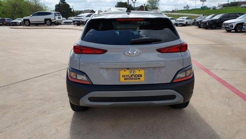 2023 Hyundai KONA SEL