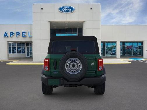 2025 Ford Bronco Base