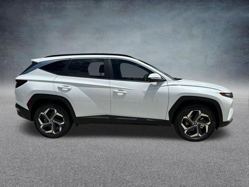 White Pearl 2024 Hyundai TUCSON Hybrid SEL Convenience