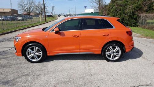 2022 Audi Q3 45 S line Premium