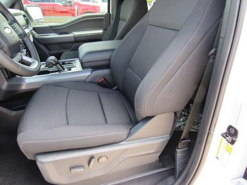 Oxford White 2026 Ford F-150 XLT