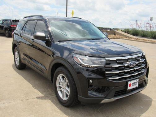 Black Metallic 2026 Ford Explorer Active