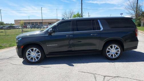 2022 Chevrolet Suburban High Country