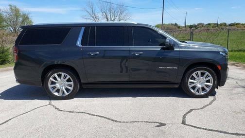 2022 Chevrolet Suburban High Country