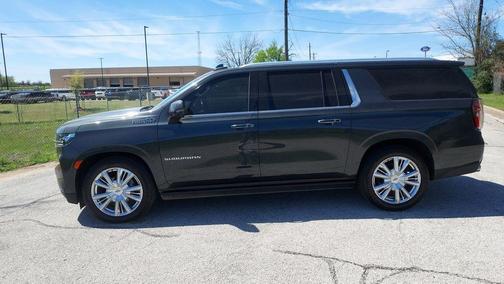 2022 Chevrolet Suburban High Country