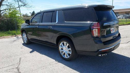 2022 Chevrolet Suburban High Country