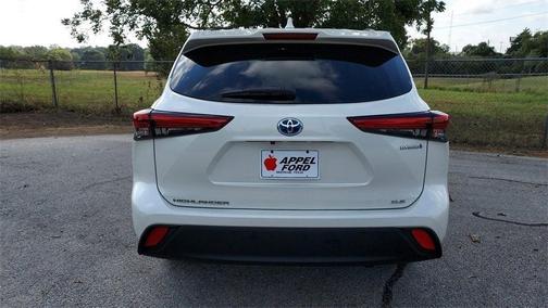 2021 Toyota Highlander Hybrid XLE