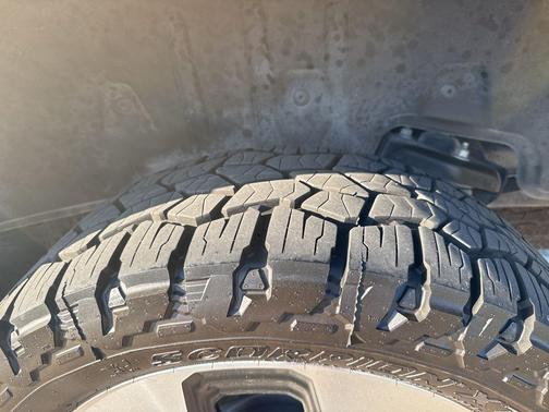 Carbonized Gray Metallic 2023 Ford F-150 Lightning Platinum