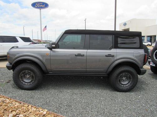Gray Metallic 2025 Ford Bronco Badlands