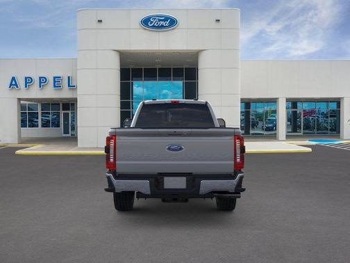 Avalanche 2026 Ford F-350 Lariat Super Duty