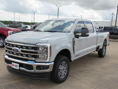Avalanche 2026 Ford F-350 Lariat Super Duty