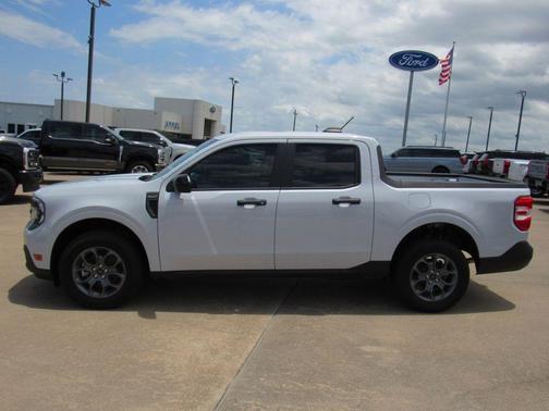 White Metallic 2025 Ford Maverick XLT