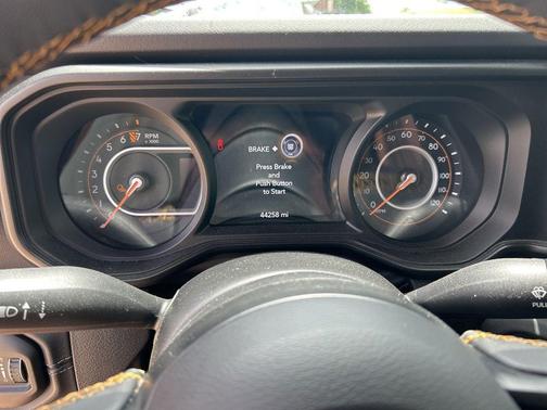 Firecracker Red Clearcoat 2024 Jeep Gladiator Texas Trail
