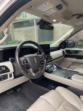 2019 Lincoln Navigator Select