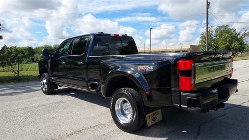 2024 Ford F-350 Platinum