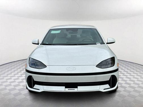 2025 Hyundai IONIQ 6 SEL