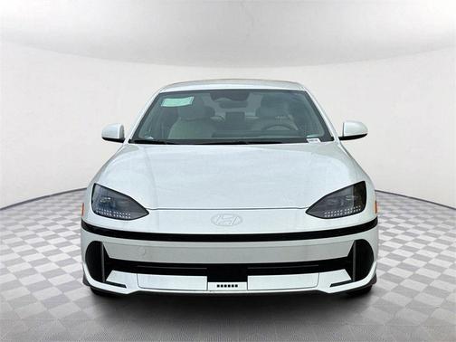 2025 Hyundai IONIQ 6 SEL