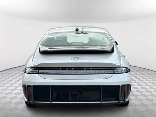 2025 Hyundai IONIQ 6 SEL