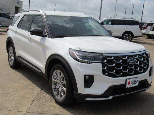 White Metallic 2026 Ford Explorer Platinum