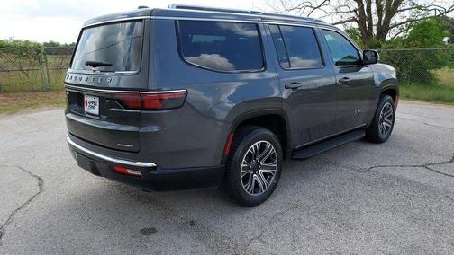 2023 Jeep Wagoneer Series II