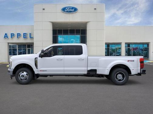 2025 Ford F-350 Lariat Super Duty