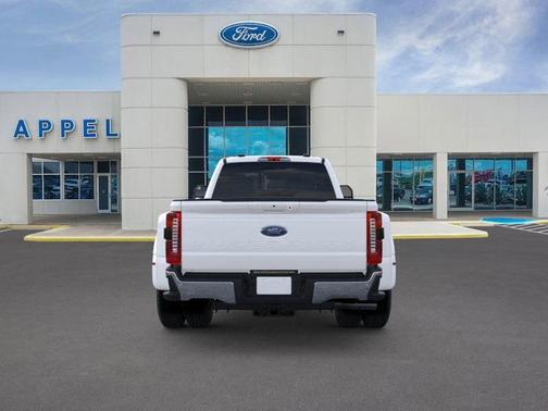 2025 Ford F-350 Lariat Super Duty
