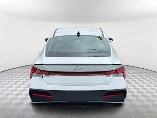 2025 Hyundai ELANTRA HEV SEL Sport