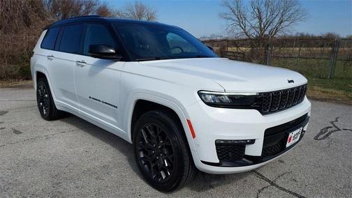 Bright White Clearcoat 2023 Jeep Grand Cherokee L Summit SUV