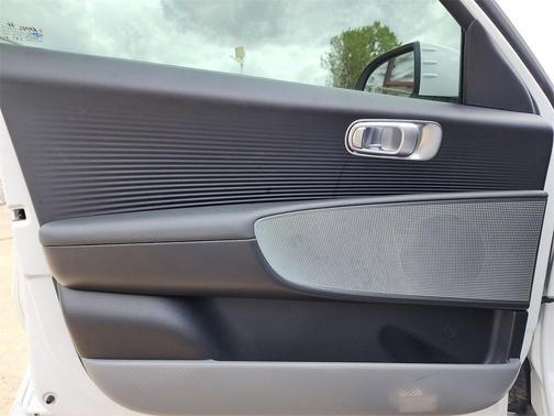 2023 Hyundai IONIQ 6 SE Standard Range