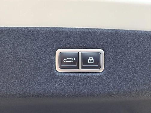 2023 Hyundai IONIQ 6 SE Standard Range