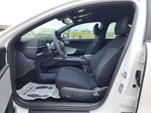 2023 Hyundai IONIQ 6 SE Standard Range