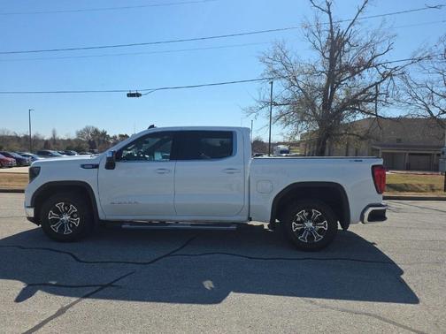 2023 GMC Sierra 1500 SLE