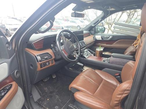 2023 Lincoln Navigator L Reserve
