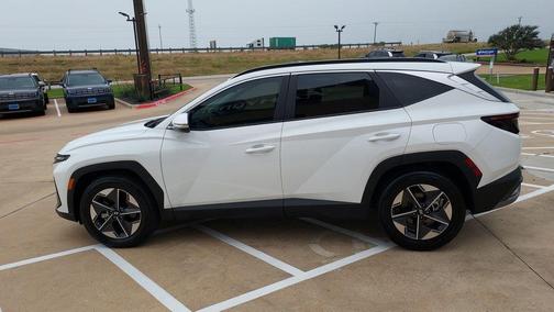 White Pearl 2026 Hyundai TUCSON SEL Premium